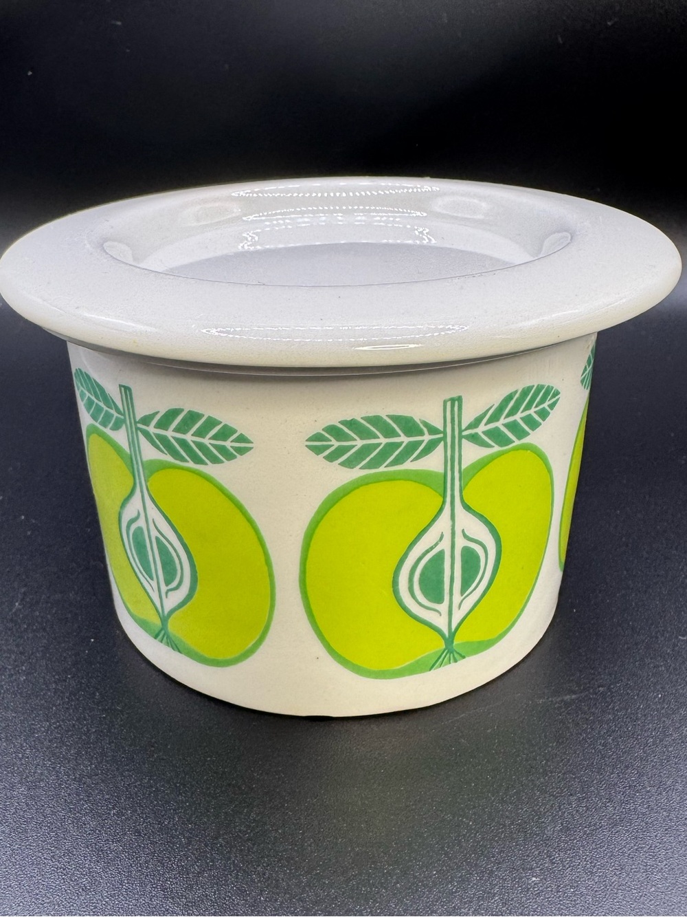 VTG Arabia Finland Pomona Green Apple Lidded Jam Jar Pot MCM CHIP